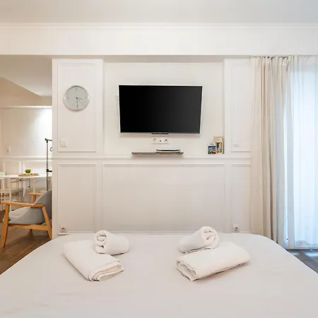 A Place 4u No15 - Peaceful Garden Hideaway Studio Apartment *